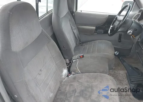 1996 Ford Ranger из США, поврежденный, VIN 1FTCR10A1TTA22352